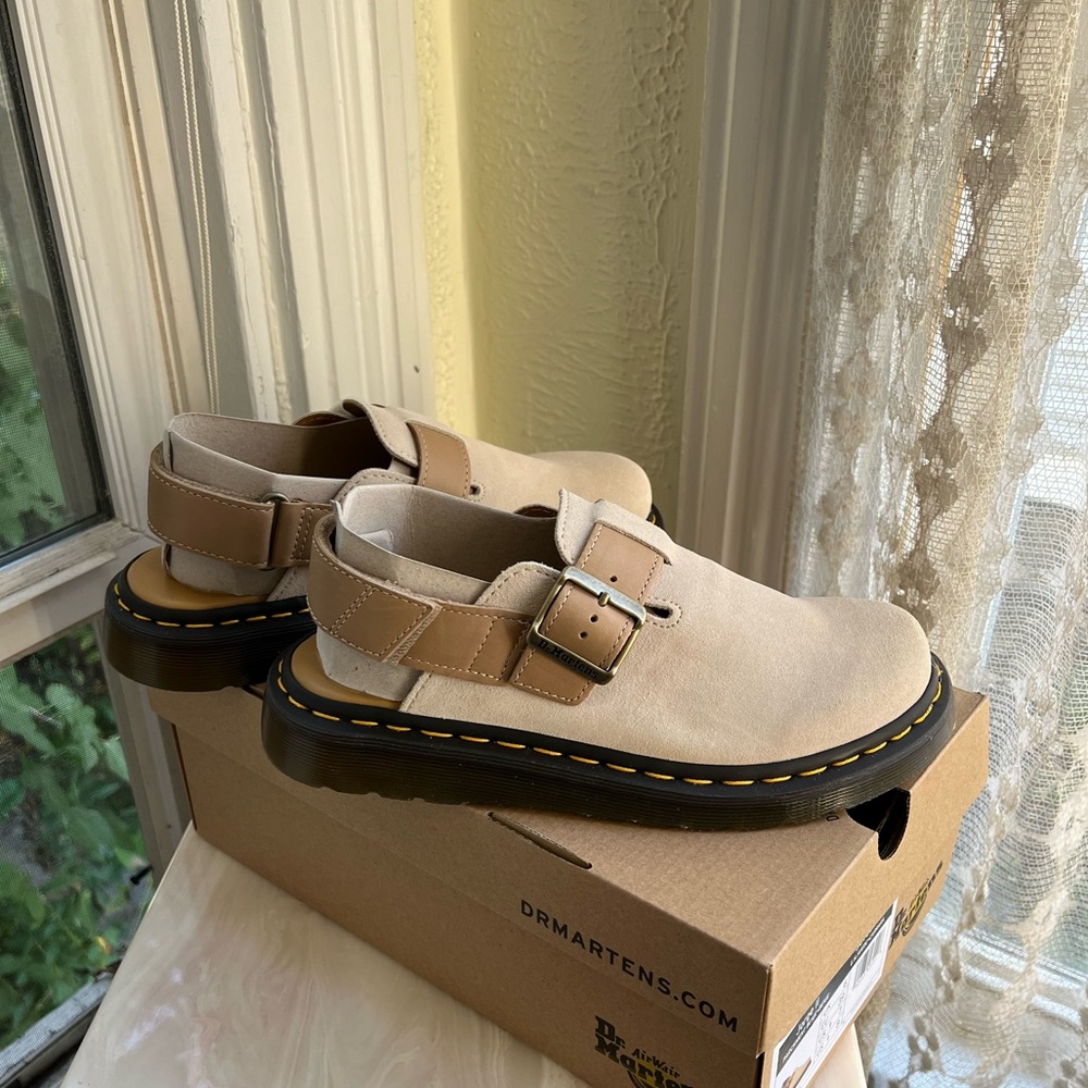 NEW Dr. Martens Jorge ll Mules